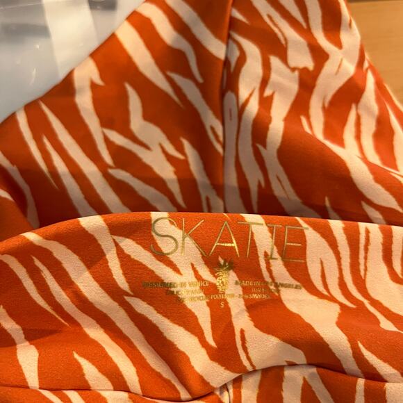 Skatie Scarlette High Rise Bikini‎ Bottoms Size Small Zebra Print Orange New - Picture 4 of 4